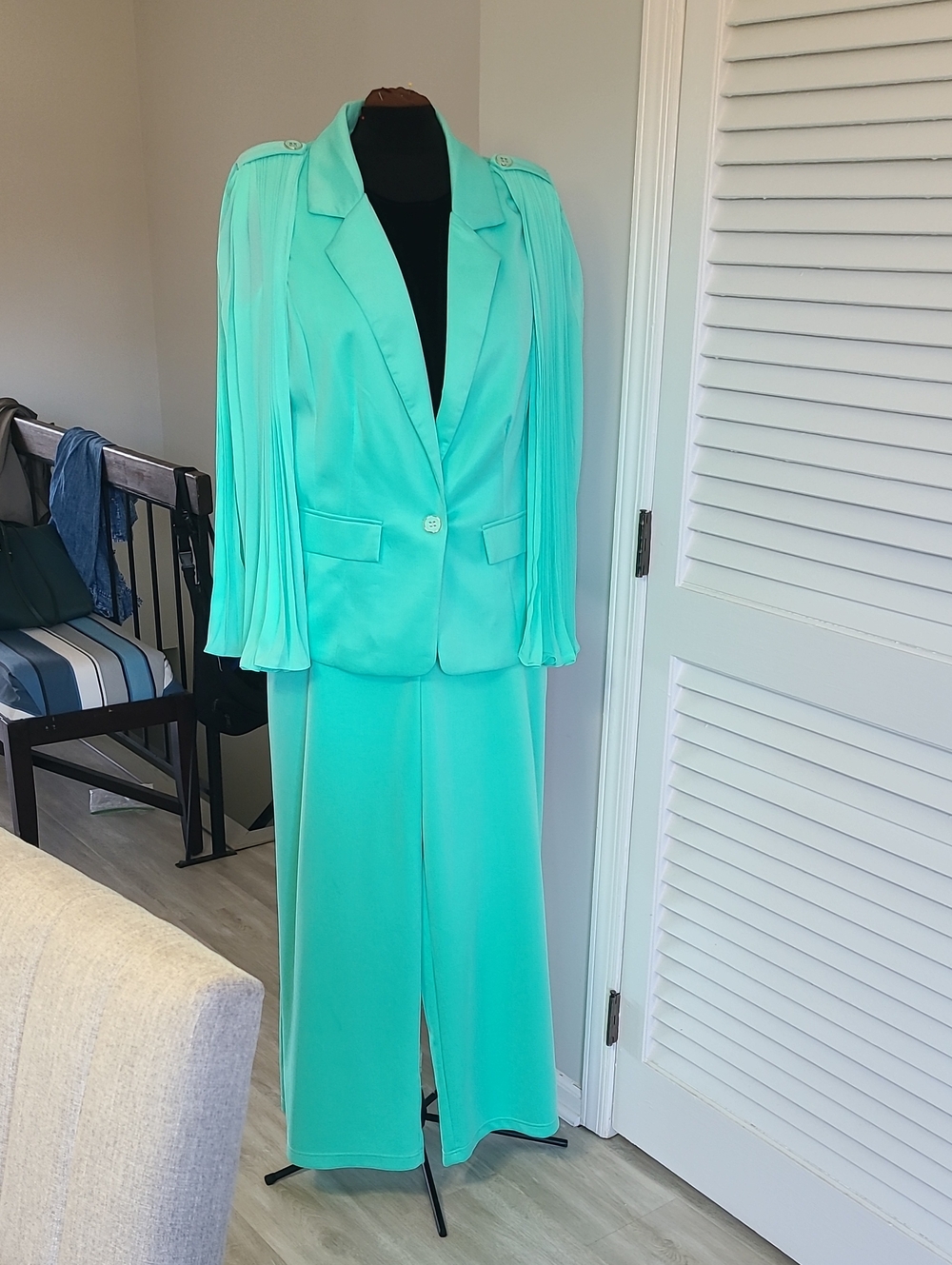 Ashley Stewart Mint Green Blazer With Matching Pants